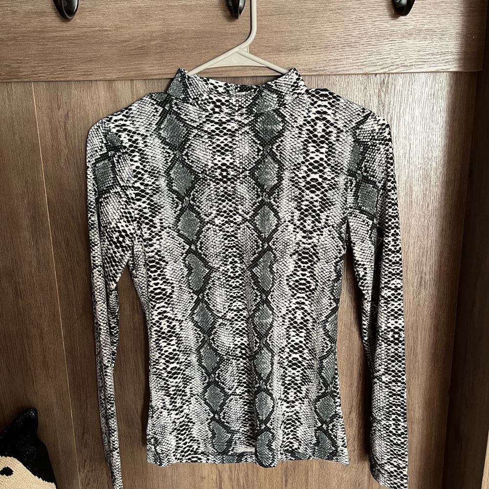 Small snakeskin mock neck long sleeve